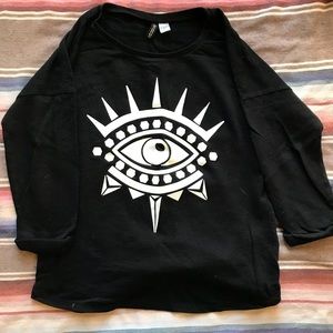 Divided Eye 3/4 sleeve shirt